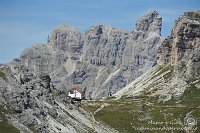 063992 Zoom sul rifugio Locatelli