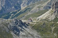 064151 Zoom su Rifugio Locatelli