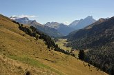 063 Val Duron - A sinistra il Gruppo del Sella a destra la Marmolada