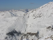 panorama su Pian Cansaccio, si intravede il rifugio Capanna 2000