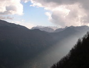 panorama al ritorno, sullo sfondo la Presolana